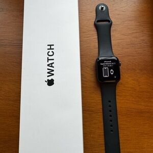 Apple Watch SE 1st Generation Space Gray Aluminum Case Midnight Sport Band
